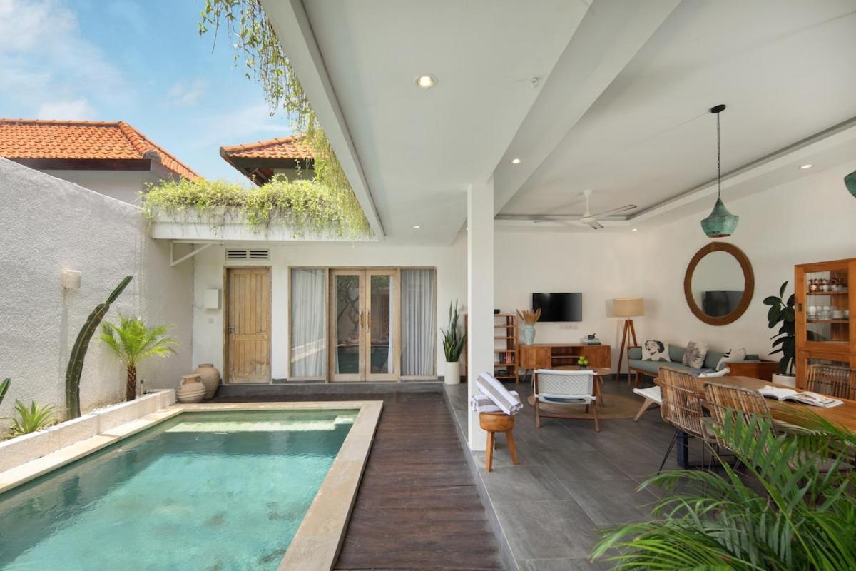 Stylish 2br In With Private Pool Villa *